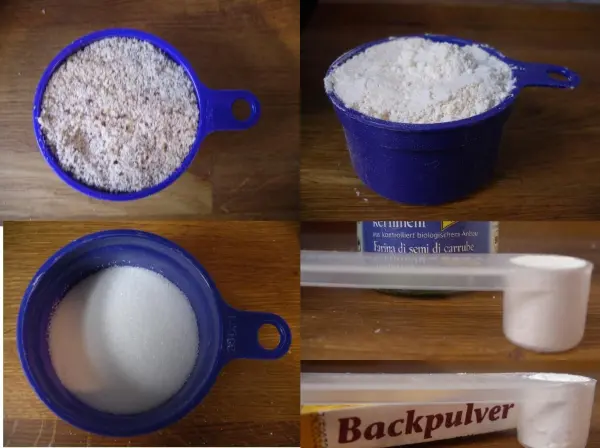 Mehl und Zucker sind in blauen Messbechern abgebildet, bereit zum Backen von Venusschnitten in einer hellen Küche.
