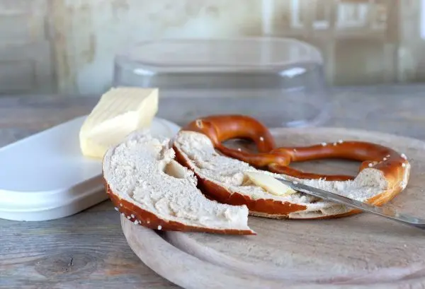 Die einzig wahre Brezel ist und bleibt die schwäbische Buddrbrätzl. 