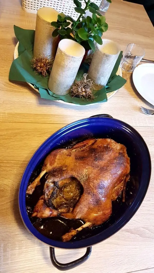 Ein Entenbraten ist etwas Feines: Mit meinem Rezept kannst du seine Aromen f&uuml;r ein s&auml;ttigendes Gericht weiter nutzen.