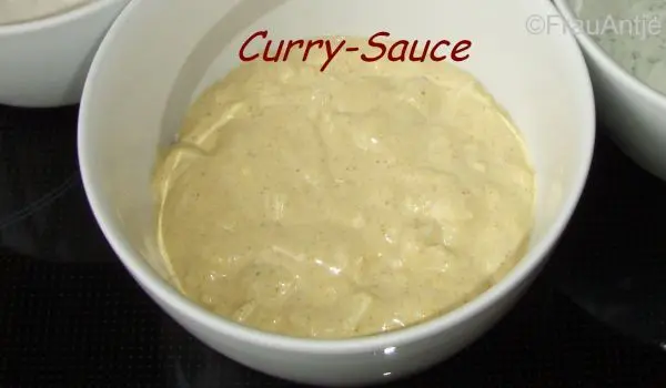 Curry-Fonduesauce selbstgemacht.