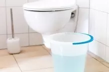 Badewasser für die Toilette