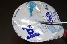 Joghurt- oder Puddingflecken verhindern