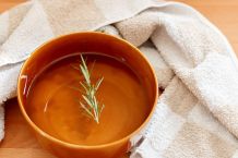 Mitesser bekämpfen mit Dampfbädern