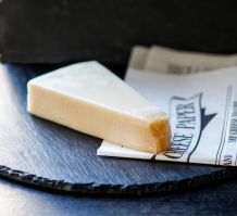 Parmesan am Stück mit Öl konservieren