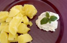 Kräuterquark zu Pellkartoffeln, Gemüsestifteln und zum Grillen