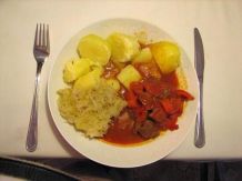 Gulasch "ähnlich ungarische Art"
