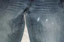 Farbspritzer auf Jeans