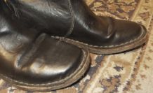 Weiße Flecken auf Kunstlederstiefel durch Imprägnierspray