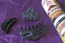 Haarspangen reinigen mit Backofenspray