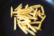 Kalte Pommes nochmal knusprig lecker machen