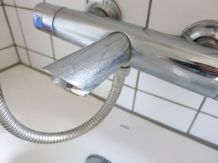 Edelstahl fleckenfrei mit Nagellackenetferner