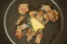 Kleine Frühkartoffeln aus der Pfanne