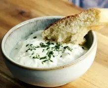 Joghurt-Kräuter-Dip