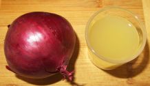 Zwiebeln mit Ananassaft ablöschen