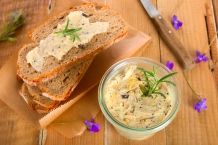 Kalorienarme aber trotzdem leckere Kräuterbutter