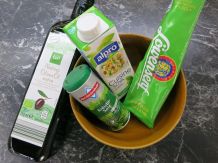 Einfaches Salatdressing mit Sojasahne