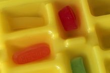 Eiswürfel mit Gummibärchen