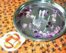 Halloween-Bowle: Blutige Hand (alkoholfrei)