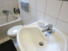 Möbelpflege fürs Bad