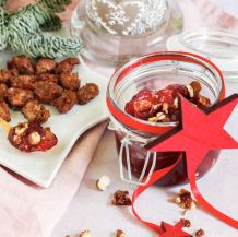 Himbeermarmelade mit Amaretto und gebrannten Mandeln