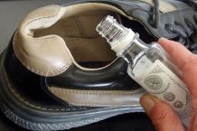Melissengeist weitet enge Schuhe