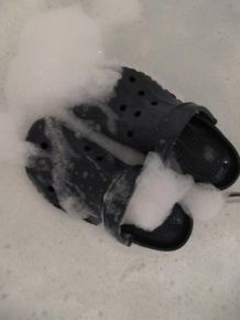 Crocs in der Wanne