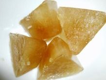 Selbstgemachte Eisbonbons gegen Halsschmerzen