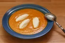 Kürbis-Kokos-Suppe