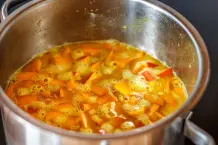 Kürbis-Kokos-Suppe