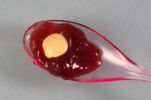 Tabletten bei Schluckstörung mit Marmelade verabreichen