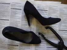 Enge oder drückende Schuhe weiten