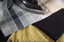 Schwarze Jeans bügeln - ohne weiße Streifen