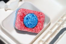 Geschirrspültabs mit in die Waschmaschine