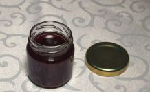 Selbstgemachte Marmelade sauber einfüllen