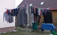 Kleiderbügelhalterung für die Wäschespinne