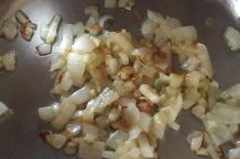 Roter Reis als Beilage zu Gegrilltem