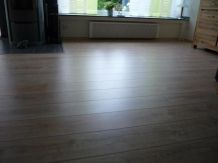 Laminat ohne Streifen reinigen