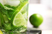 Lemon Squash (Limetten-Minz Limonade)
