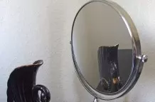 Reinigen des Spiegels (ohne Glasreiniger)
