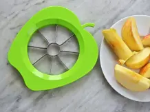 Äpfel schälen leicht gemacht, mit Apfelspaltenschneider