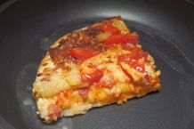 Pizza wieder knusprig: aufwärmen in der Teflon Pfanne