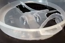 Geschmolzenes Plastik auf Glaskeramikfeld