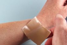 Splitter entfernen: Mit einem Klebeband