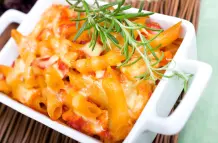 Nudelauflauf mit Hackfleisch und Paprika