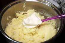 Kartoffelpüree mit Frischkäse verfeinern