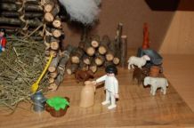 Krippe mit Kindern bauen