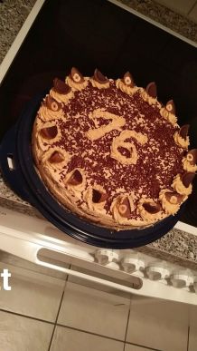 Nuss-Karamell-Torte, sehr raffiniert