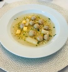 Kalbsleberklößchen als Suppeneinlage für klare Brühen