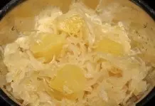 Sauerkraut etwas lieblicher machen mit Ananas und Sahne