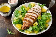 Exotischer Hähnchensalat